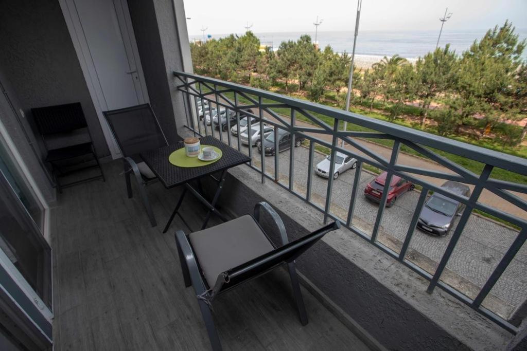Amazing Magnolia Apartment Batumi Exterior photo