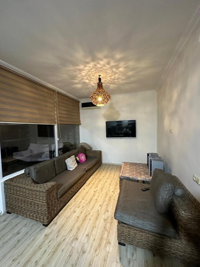 Amazing Magnolia Apartment Batumi Exterior photo