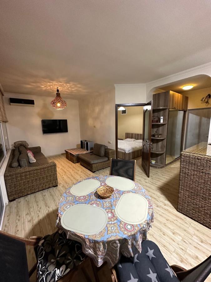 Amazing Magnolia Apartment Batumi Exterior photo