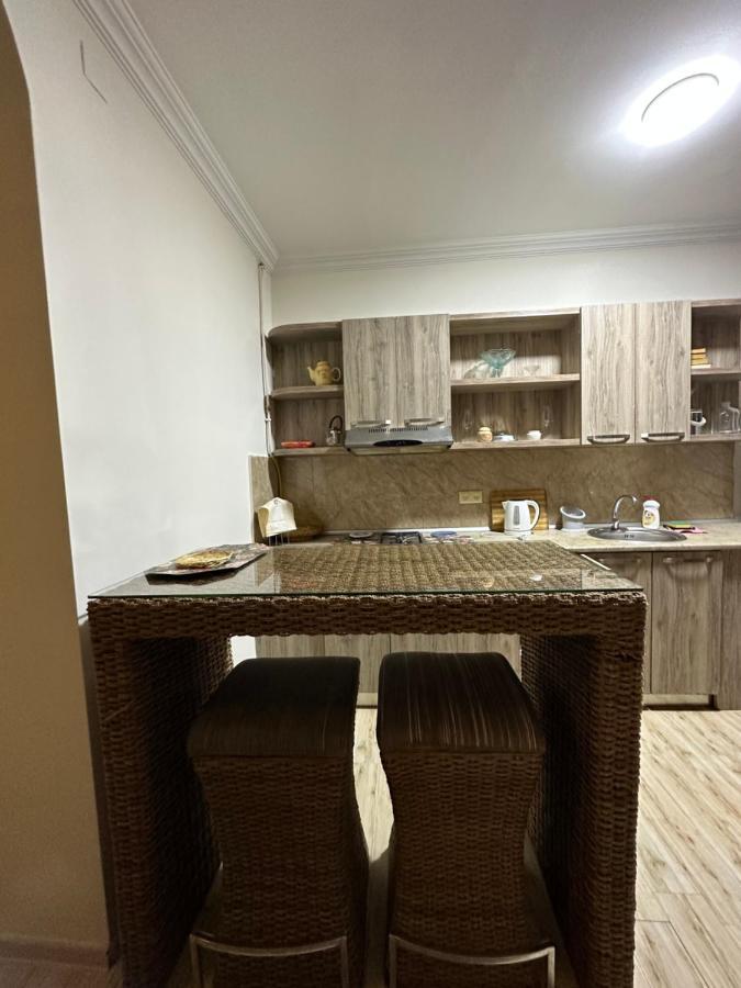 Amazing Magnolia Apartment Batumi Exterior photo