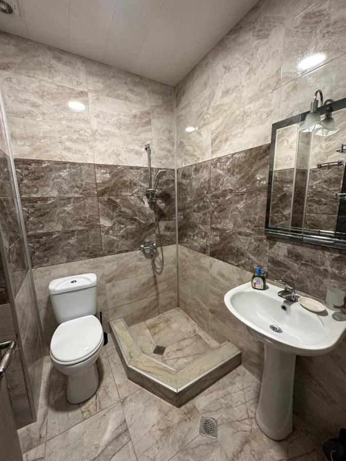 Amazing Magnolia Apartment Batumi Exterior photo