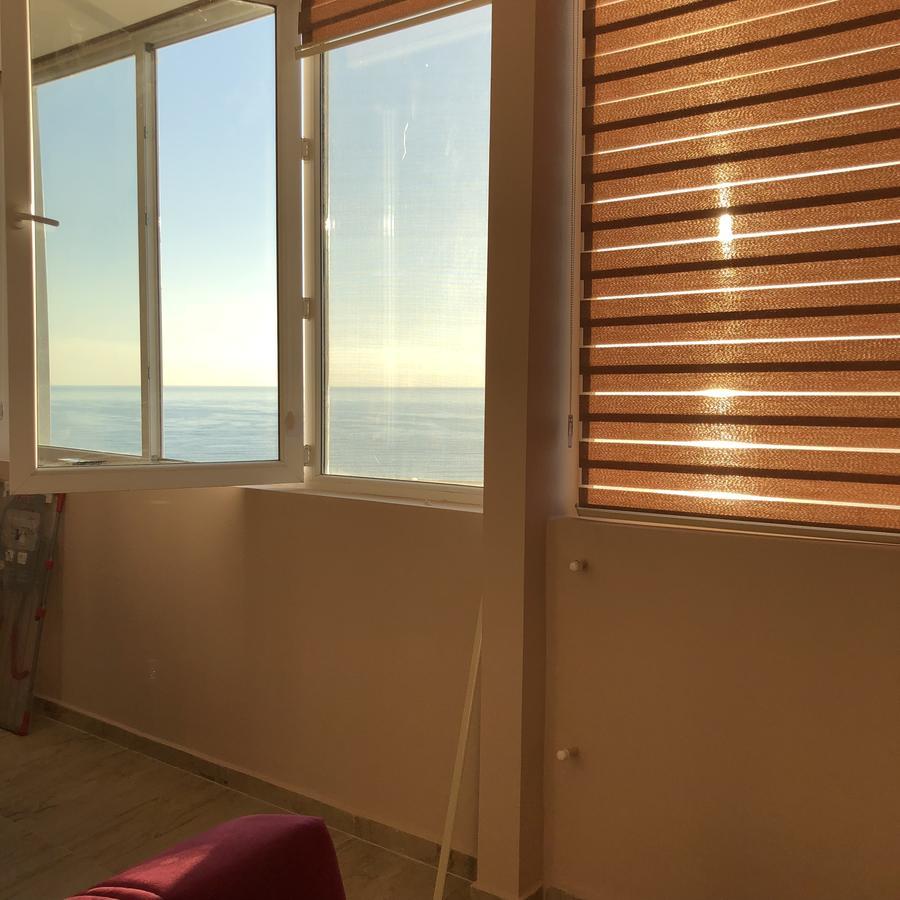 Amazing Magnolia Apartment Batumi Exterior photo